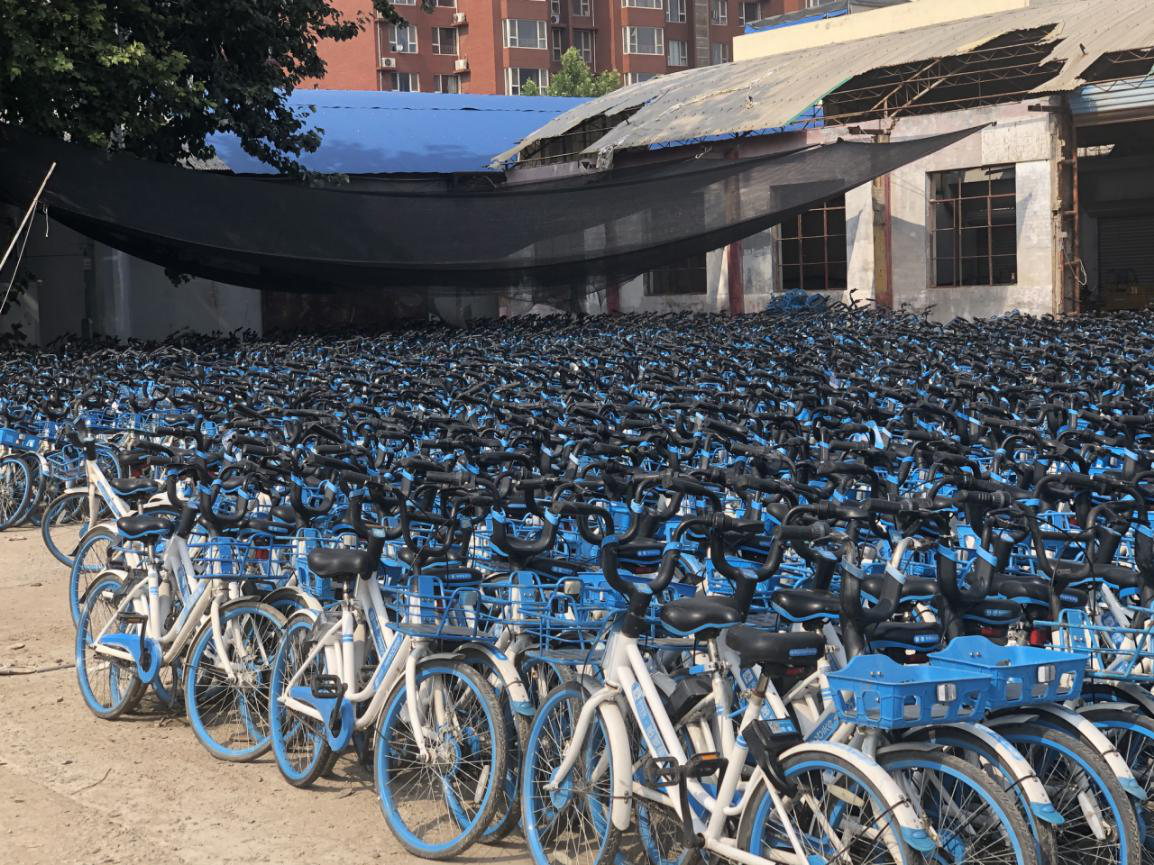 路面回收车辆入库