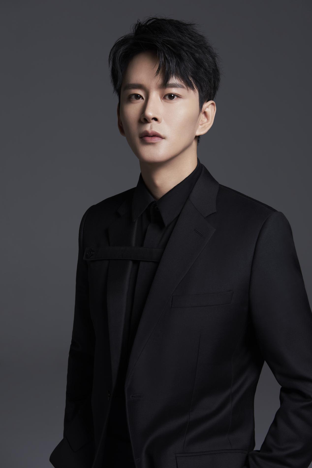 黄宥明首支个人单曲洒脱上线温柔男声共情而唱