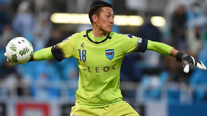 南雄太时隔11年半再次J1联赛首发出场,难阻横滨5球惨败_凤凰网