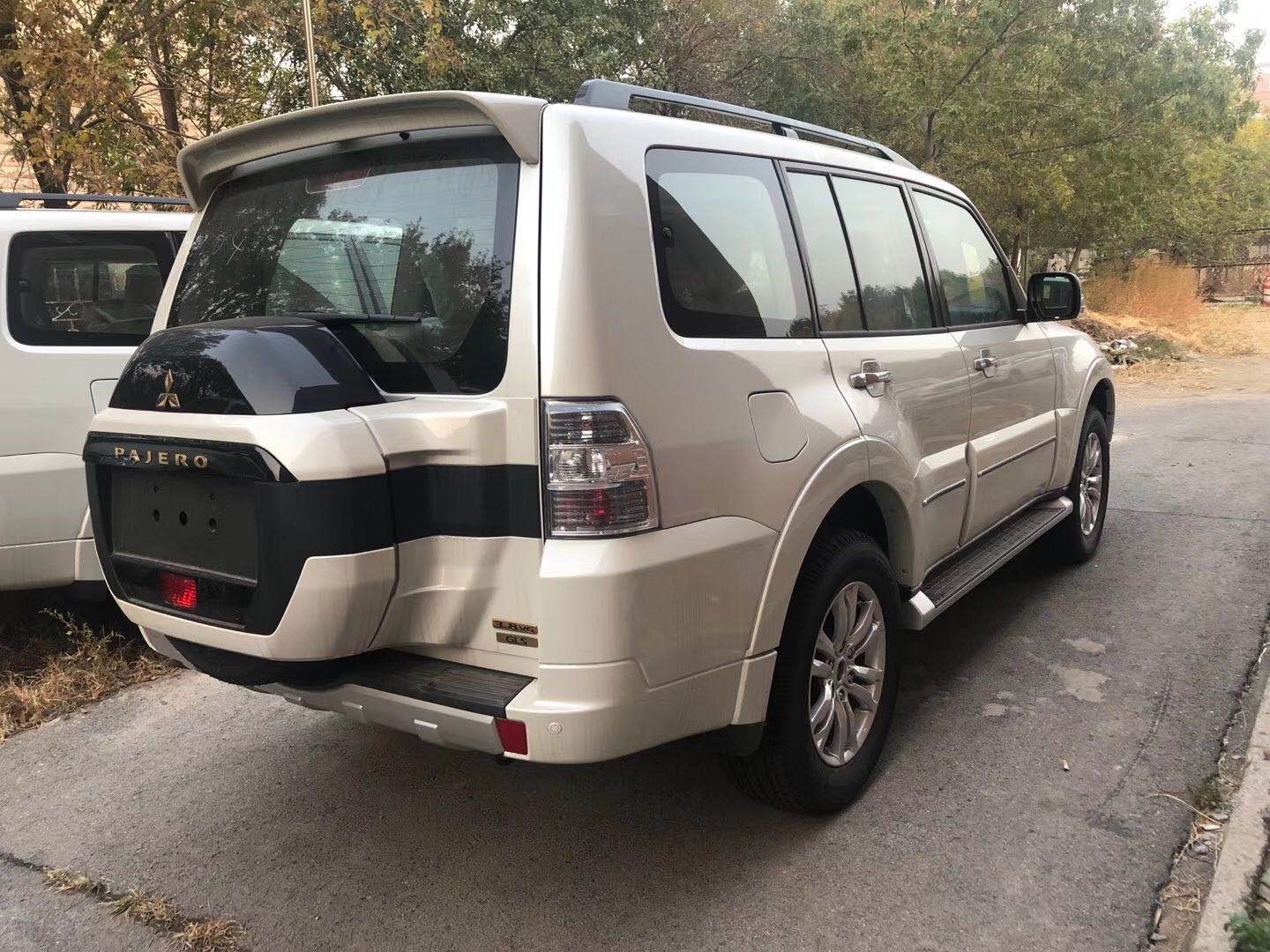 三菱帕杰罗历史最高峰比起穿越者你感觉