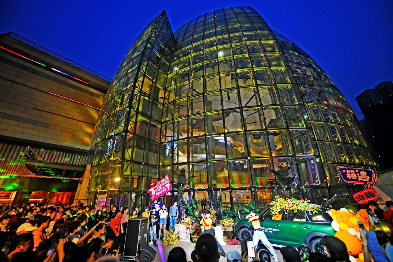 天津大悦城年中折扣季狂欢预警 花式地摊好玩"集"了!