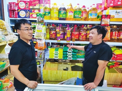 张家堡村：脱贫离不开帮扶队