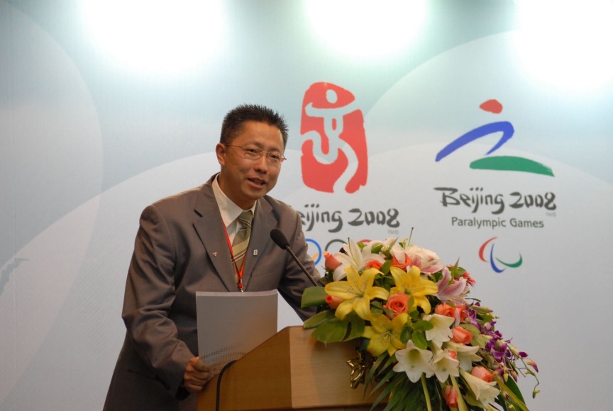 国学也能疯狂李阳要用英语讲论语