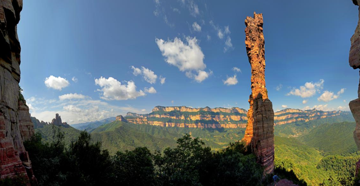 嶂石岩风光 摄影：段双群