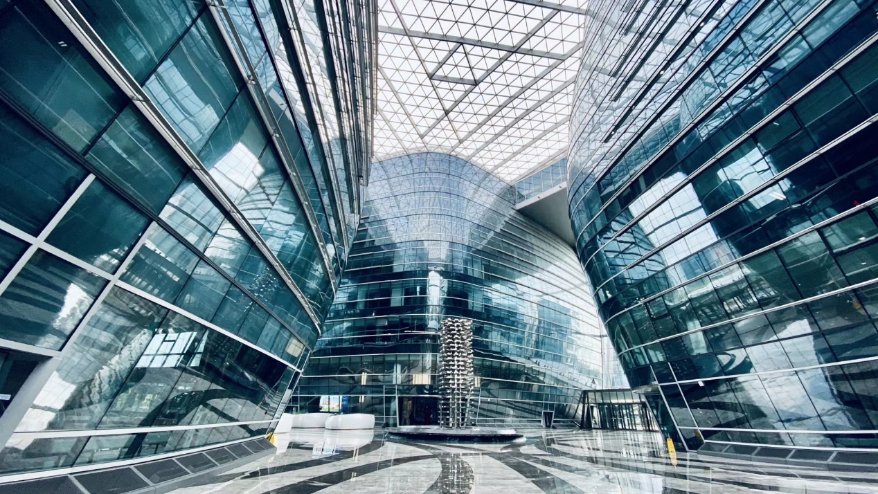 为什么是蓝光发展喝"头啖汤"?