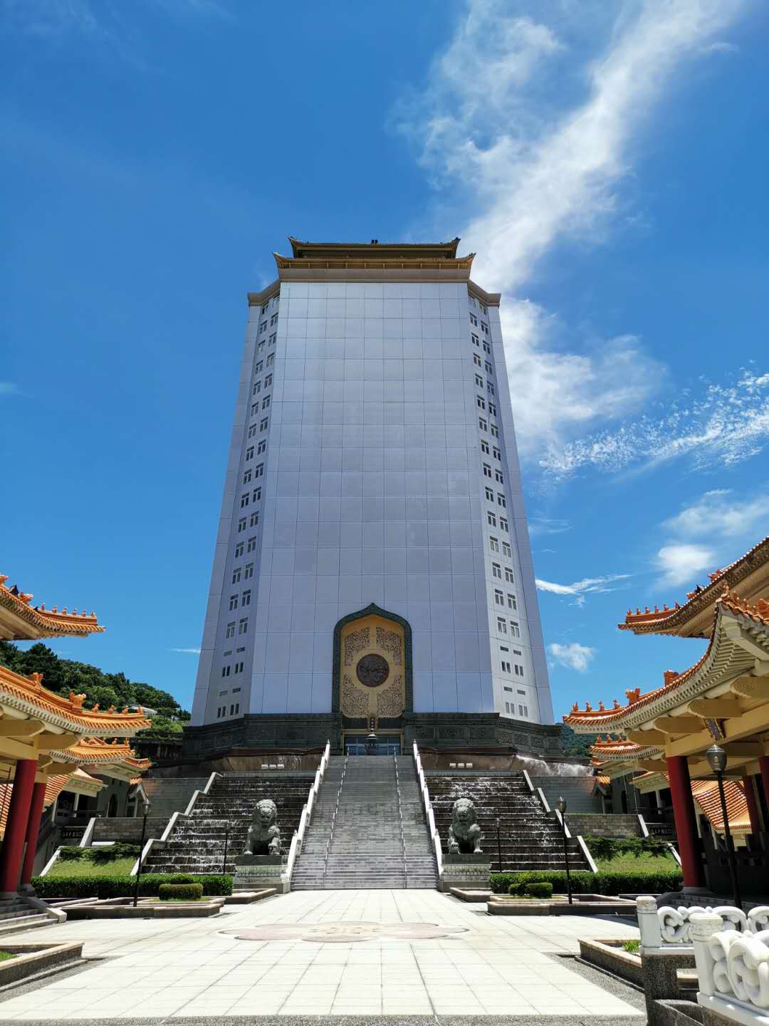 白沙湾墓园室内灵骨塔