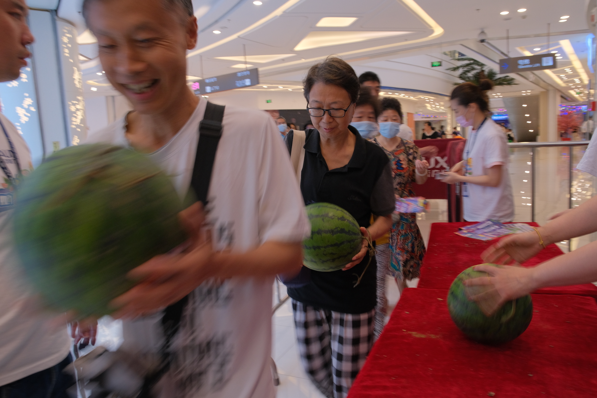 如约2至 瓜分美好｜青岛奥克斯广场2周年庆圆满落幕 