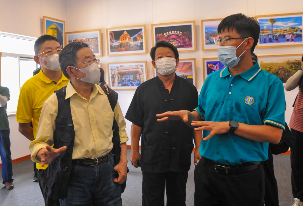 以影像为媒 青岛国际啤酒节“时尚青岛&middot;干杯西海岸”摄影节启动