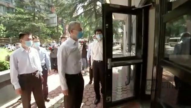 美国驻成都总领馆闭馆 中方实行接管