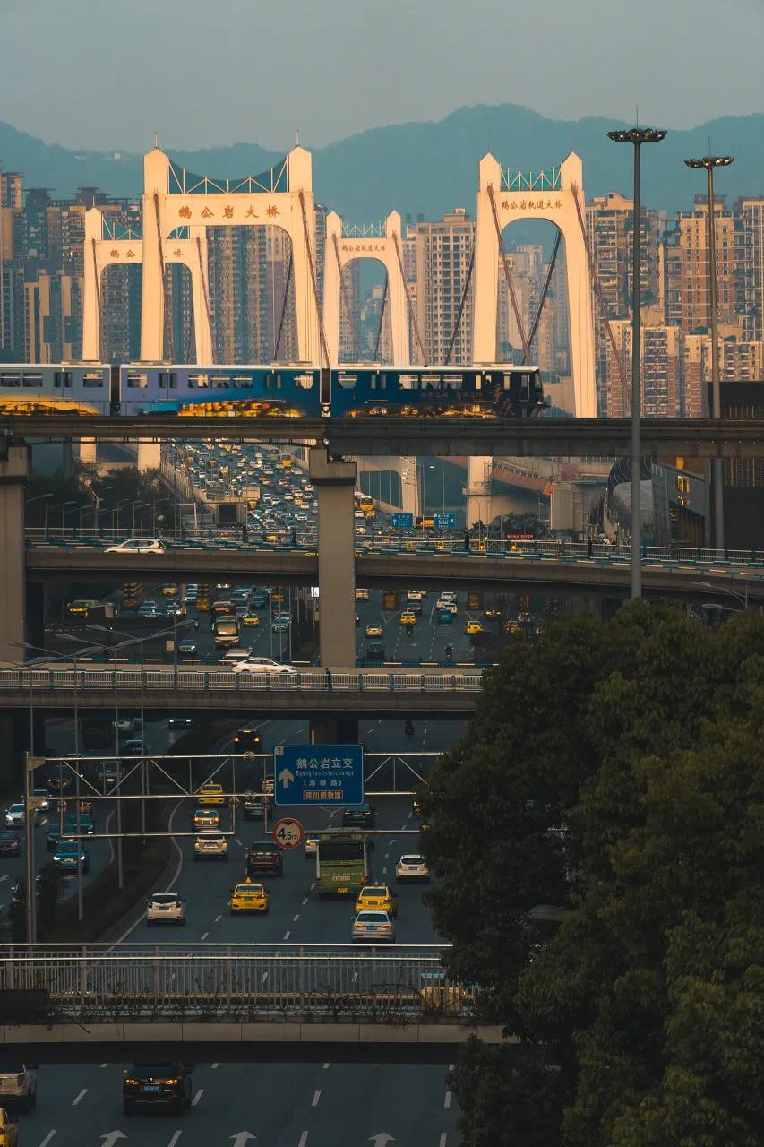 重庆人走过的桥，比你走过的路还多