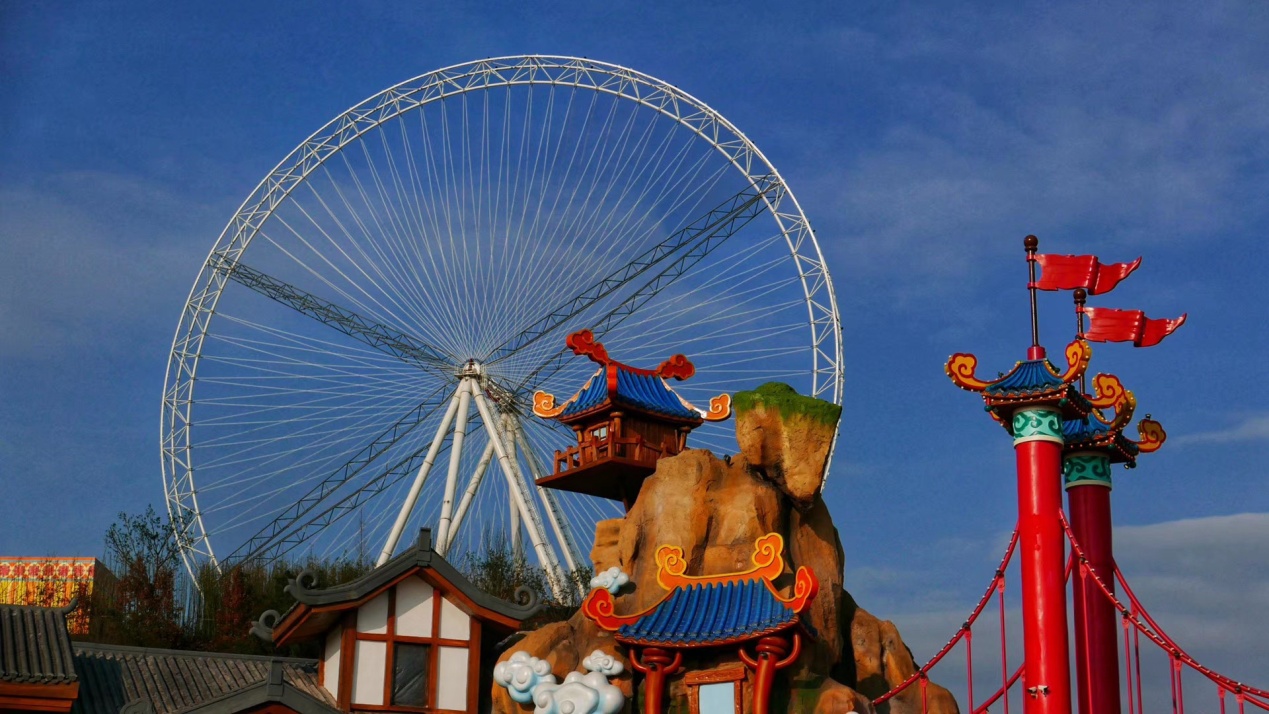 而由重庆融创国际会议中心,豪华五星级重庆融创万达文华酒店,五星级