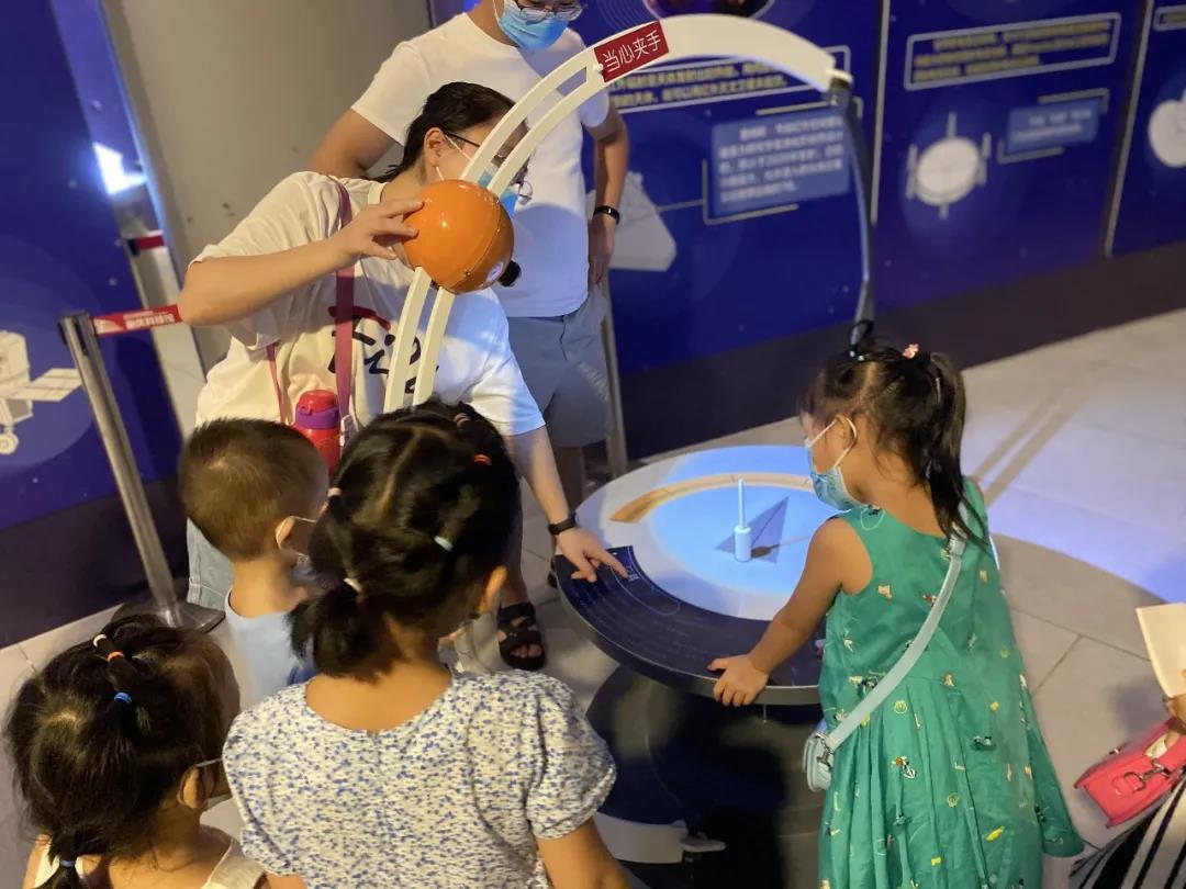 青岛|风靡全国的天文展终于来青岛啦！8月8日免费观展！