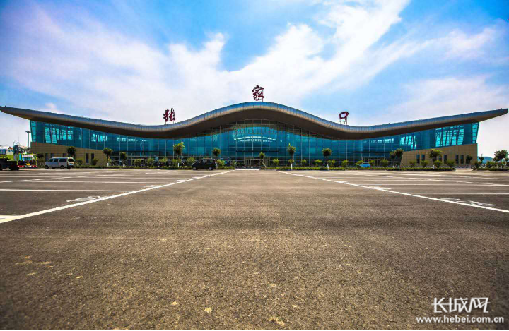 张家口宁远机场改扩建工程T2航站楼正式建成启用。图片来自河北日报客户端