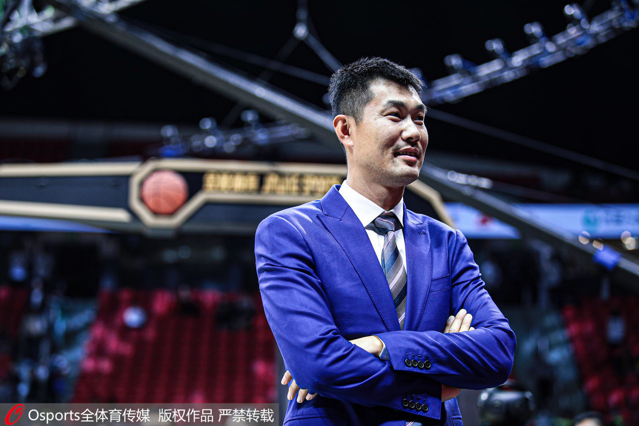 王仕鹏的篮球“下半场”十分精彩。