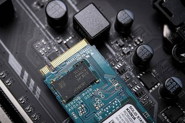 铠侠 EXCERIA PLUS 极至光速 固态硬盘评测:从Toshiba到铠侠 不变的是性能
