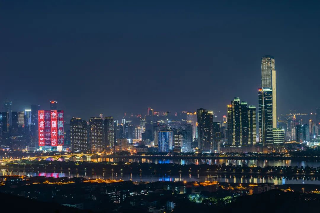 忘掉北上广的野心回房价垫底的长沙就幸福了吗