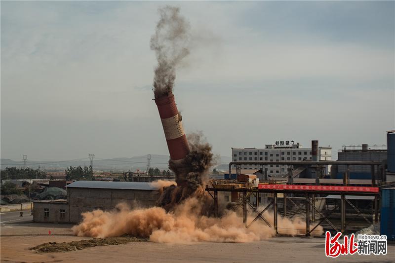武安在全国率先建立县级钢铁产能交易互助平台，借市场之手平稳压减落后产能。2013至2019年，累计压减炼铁1018万吨、炼钢938万吨。武安市委宣传部 供图