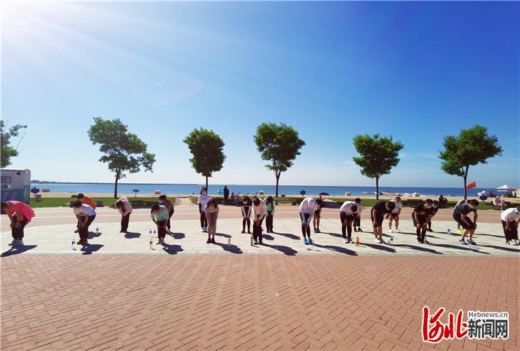 图为河北省残疾人单板滑雪和高山滑雪运动队在秦皇岛进行夏训。 孔祥瑞供图