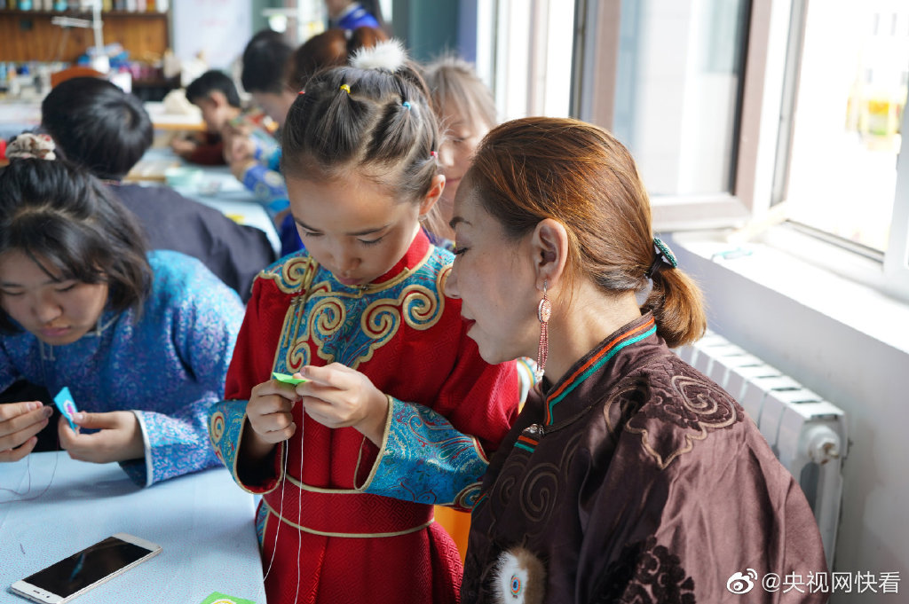 太阳花点亮鄂温克族牧民新生活