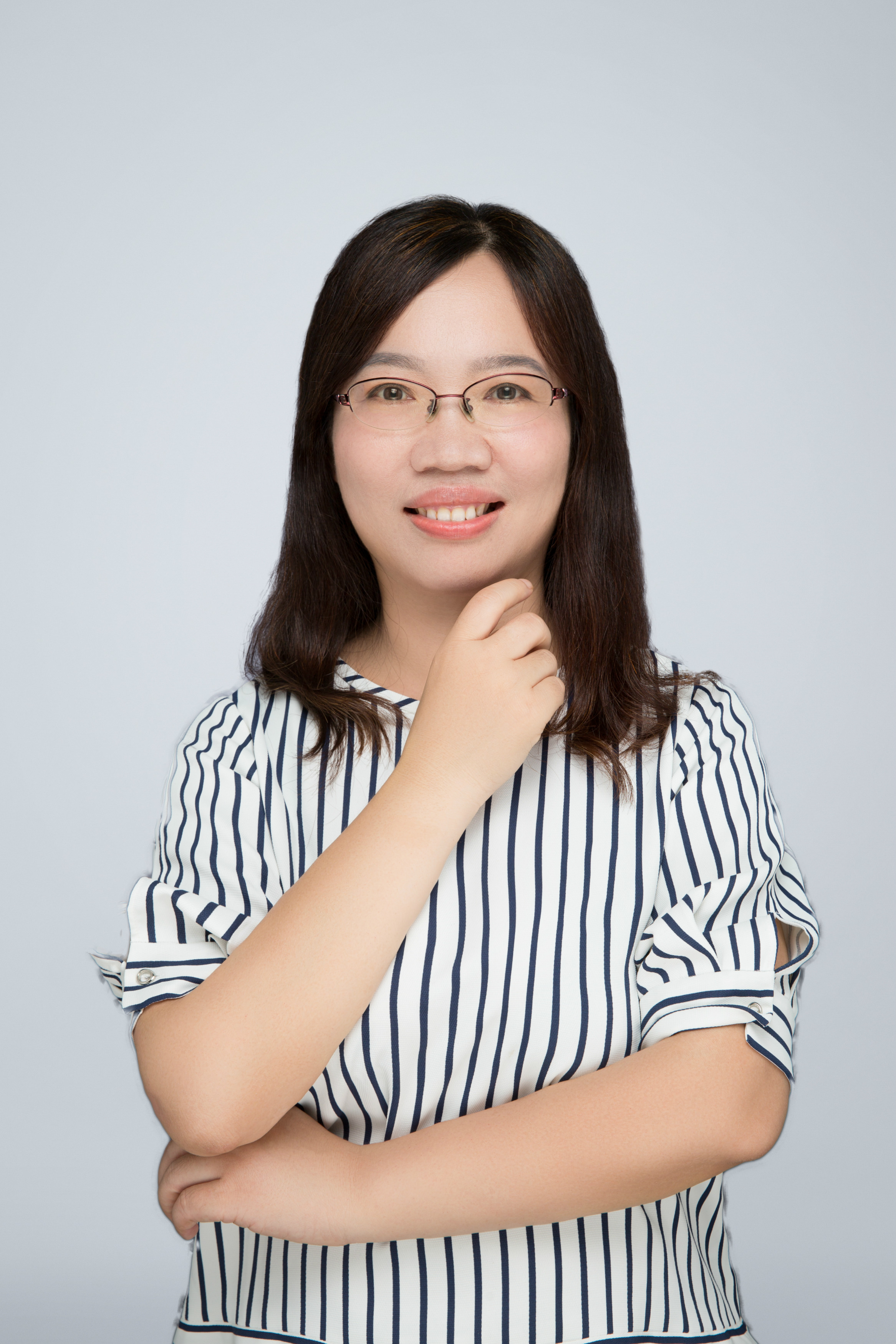 imagesize:2333x3500 脸 行动者联盟2021公益盛典评选专家推荐团成员：凌春香_凤凰网