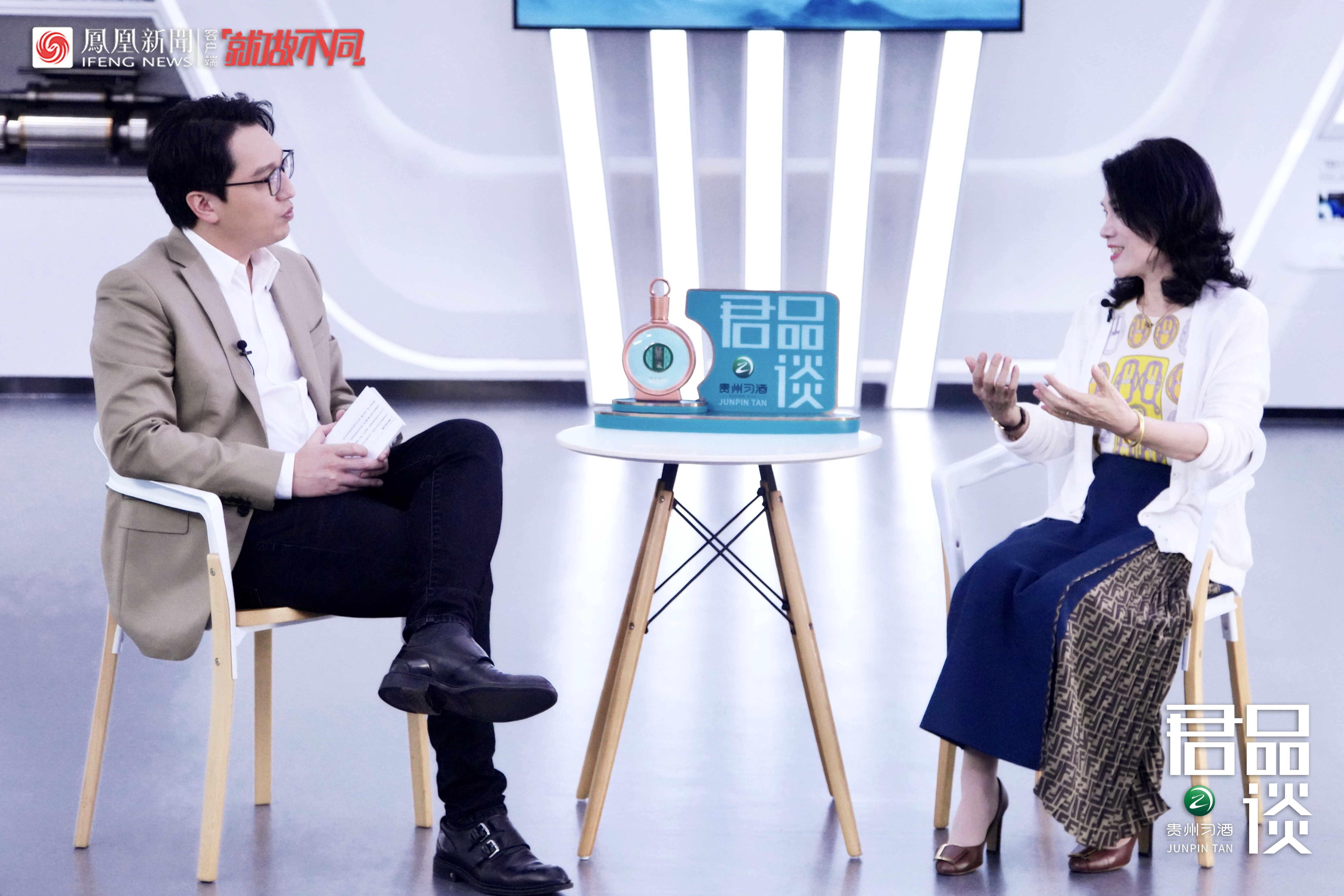 凤凰网与习酒共创的ip《君品谈》今晚安徽卫视开播