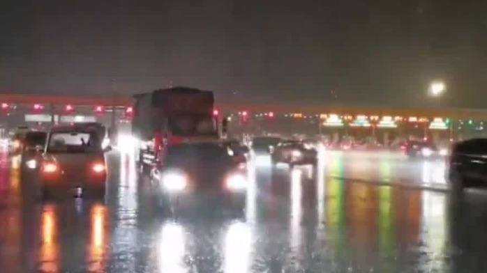 北京发布冰雹黄色预警信号 排水部门启动一级响应