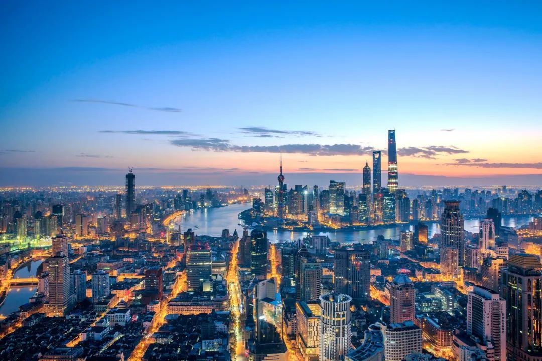 “双循环”战略下的上海青岛：现代服务业重塑新格局