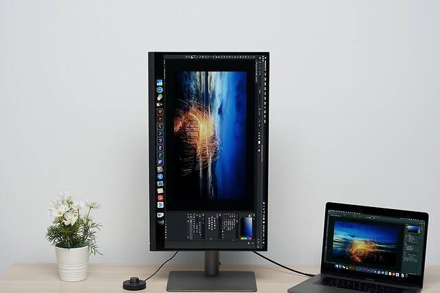 小而极致 明基PD2720U专业显示器评测