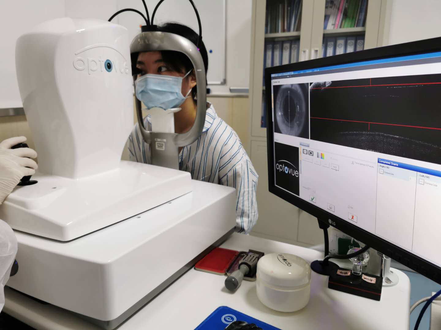 ICL晶体植入手术,10分钟解决高度近视难题