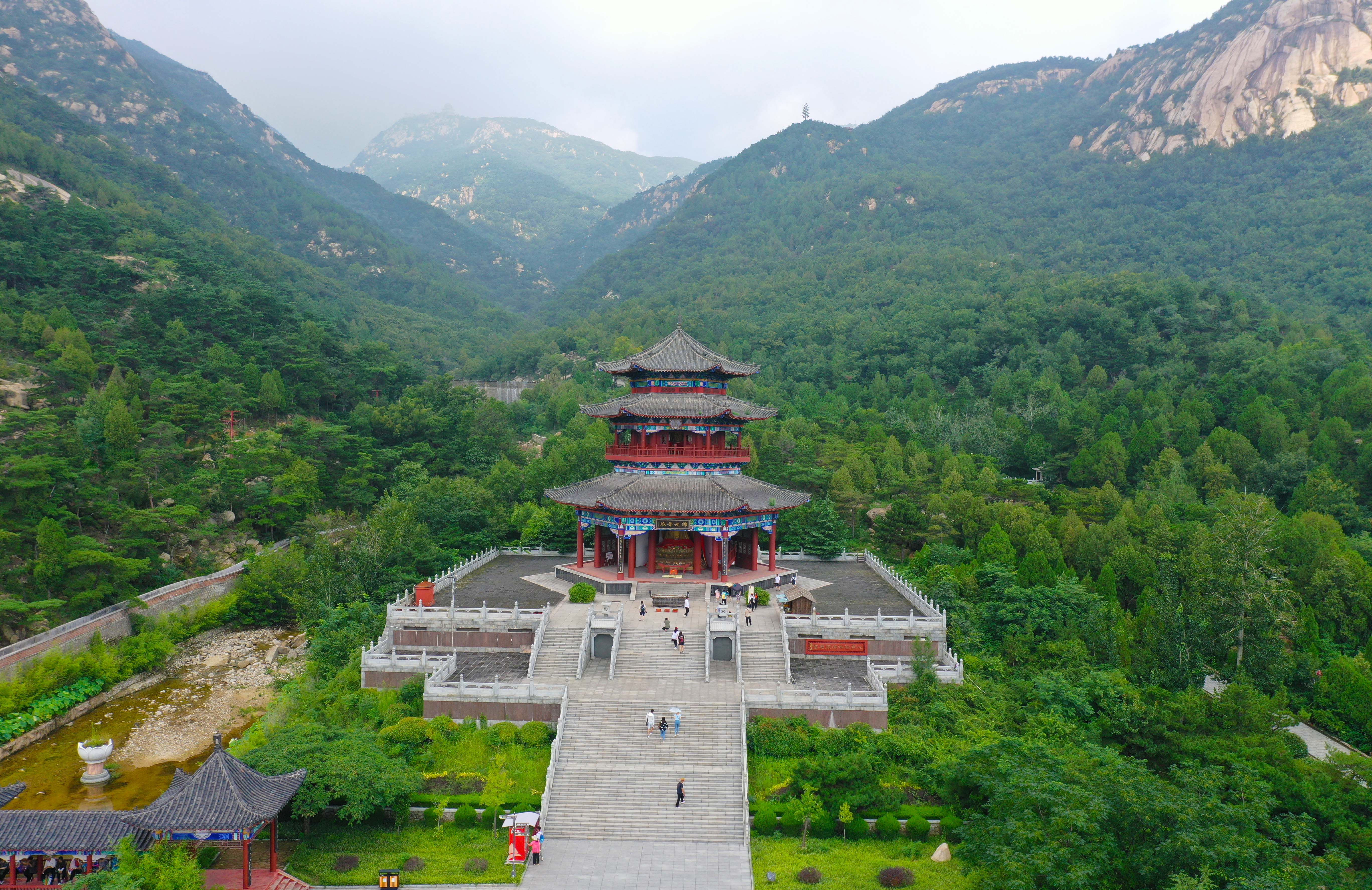 莲花山景区改名鲁商·新甫山 14元门票让利惠民