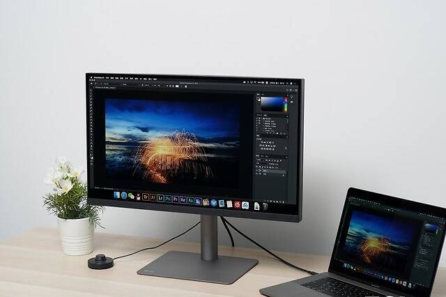 办公设计专业之选 明基PD2720U京东热销