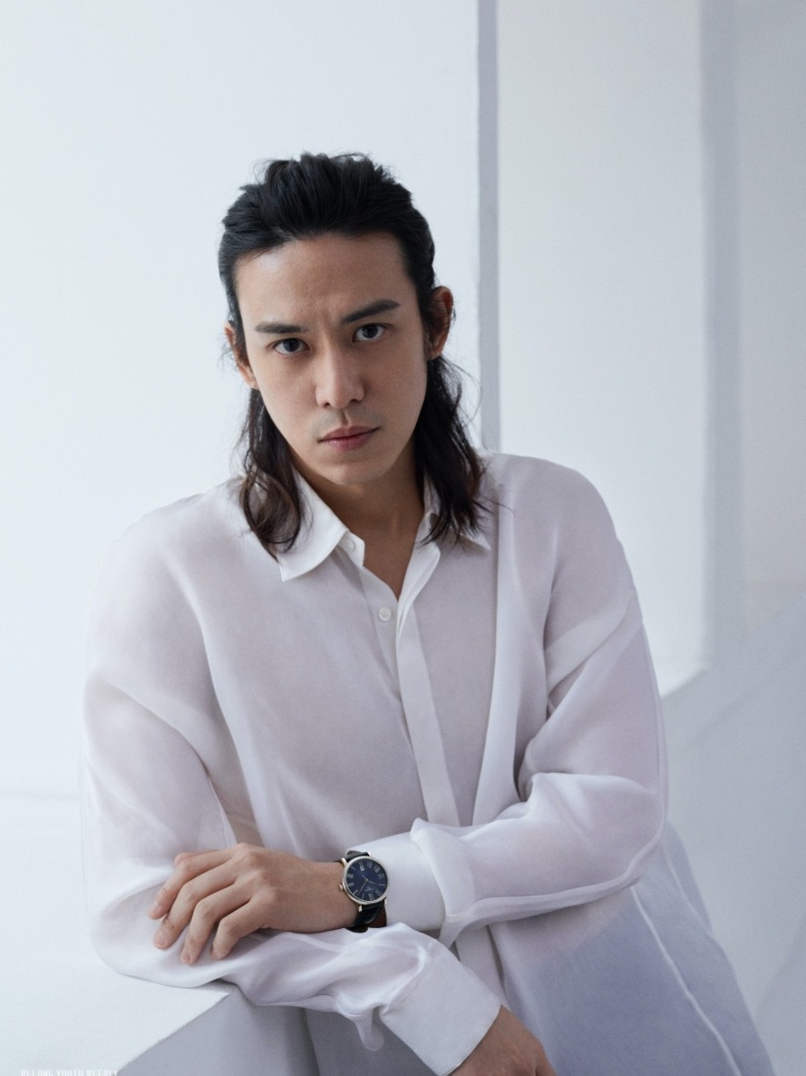 陈楚河时尚大片演绎绅士品格慵懒眼神魅力无限