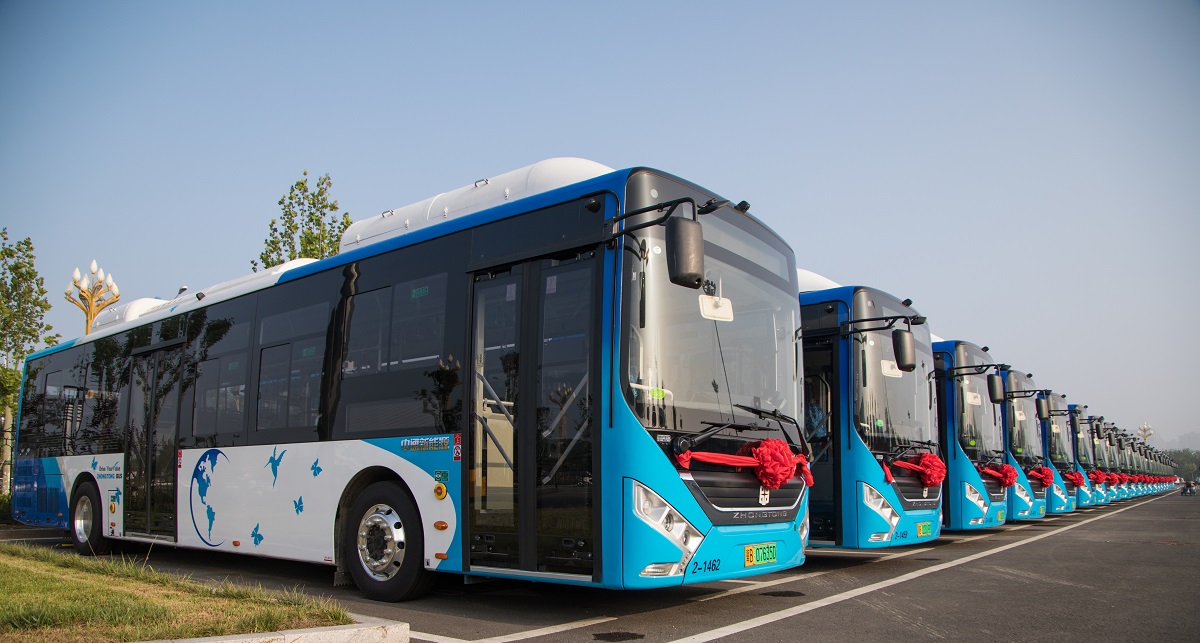 唐山市358部纯电动公交车正式上线运营