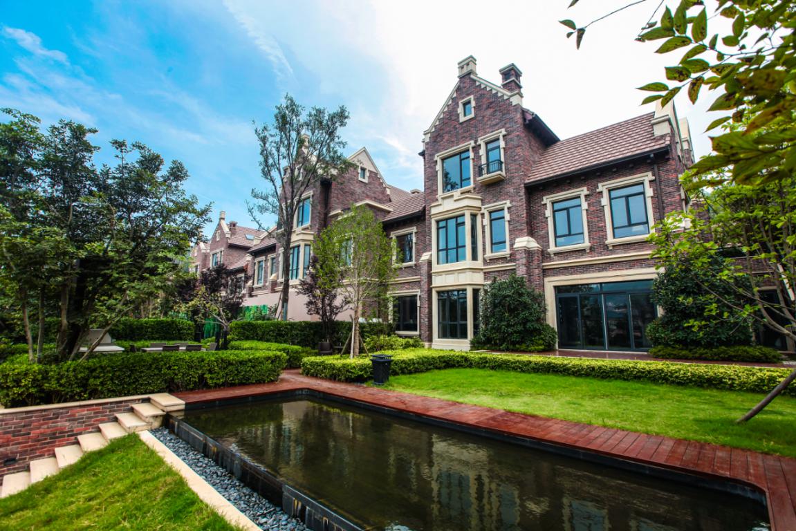 打卡青岛依云小镇——冉冉升起的青岛"新八大关"