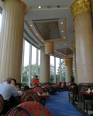 2020凤凰网美食盛典上海提名餐厅丨上海国际会议中心 东方滨江大酒店&middot;滨江厅