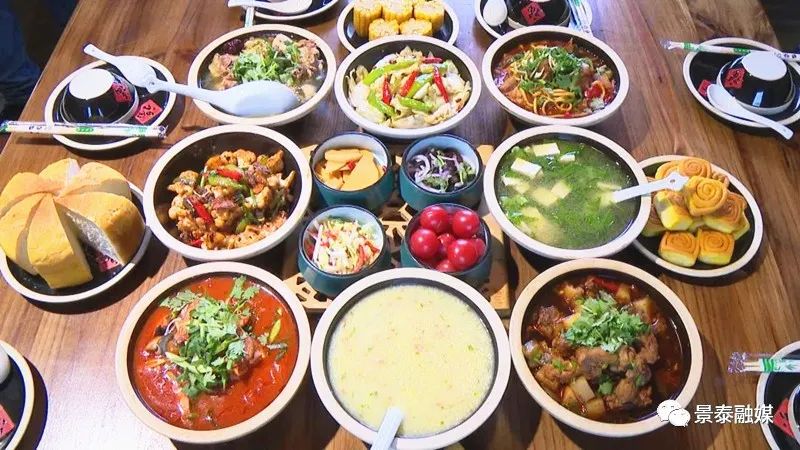 醉美桃花村靓丽南大门 甘肃景泰这块仙境藏不住了！