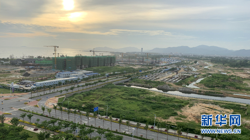 【行走自贸区】三亚崖州湾科技城：企业人才纷至沓来