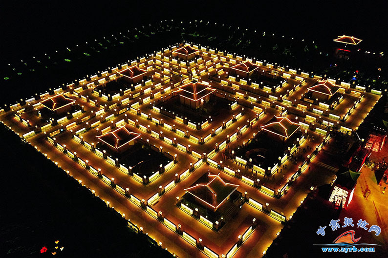 当《张国臂掖》邂逅黄河灯阵 七夕光影盛宴惊艳绽放