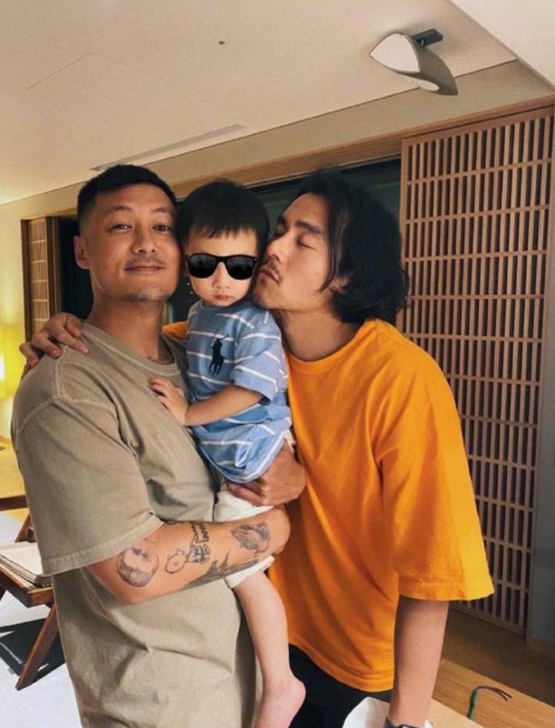 彭于晏与余文乐儿子贴脸合照被调侃关爱空巢老人