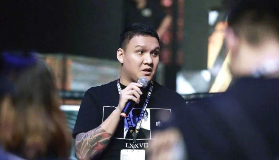 港媒评四大内地综艺鬼才导演洪涛吴彤严敏车澈上榜