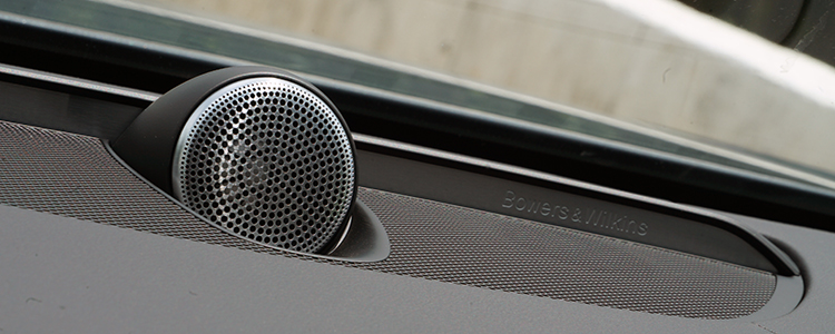 试驾沃尔沃新款S90 全系混动的新格调之美