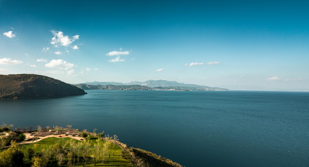 抚仙湖·星空小镇实拍图随着抚仙湖·星空小镇宿清假日酒店(试营业)