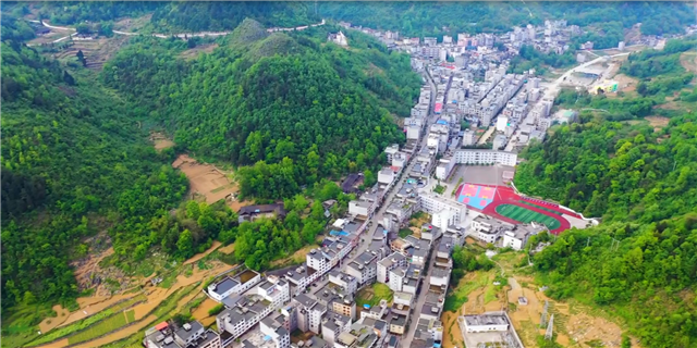 脱贫攻坚成果展播彭水龙射镇