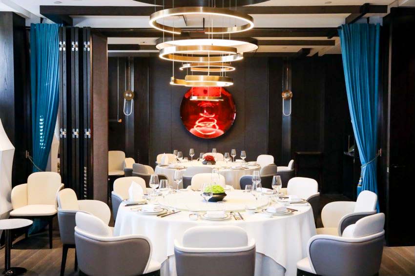 2020年凤凰网美食盛典上海提名餐厅花禾牛宴江海