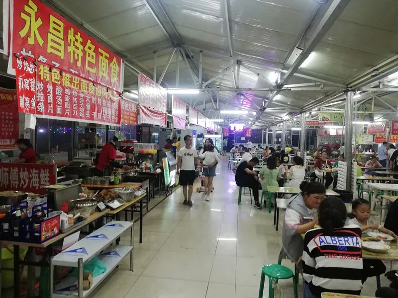 金昌早市夜市点燃城市“烟火气” 凝聚百姓心