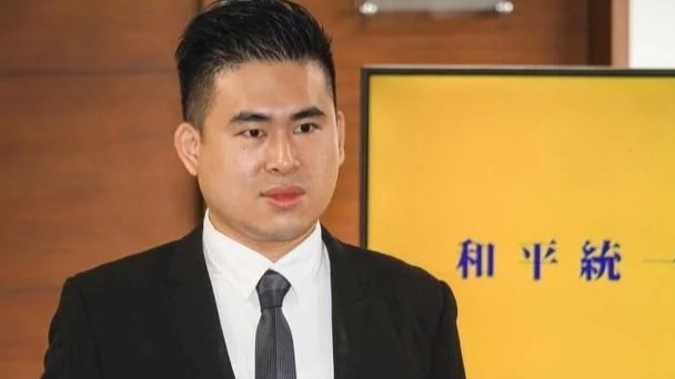 王炳忠硬刚蔡英文:卑躬屈膝的你 何时启动逃亡计划