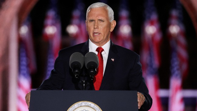 彭斯接受共和党副总统候选人提名赞美特朗普让美再次强大