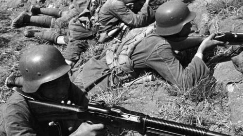 回顾大王庄战役:黄维兵团失守后,只能被迫退守在尖谷堆附近