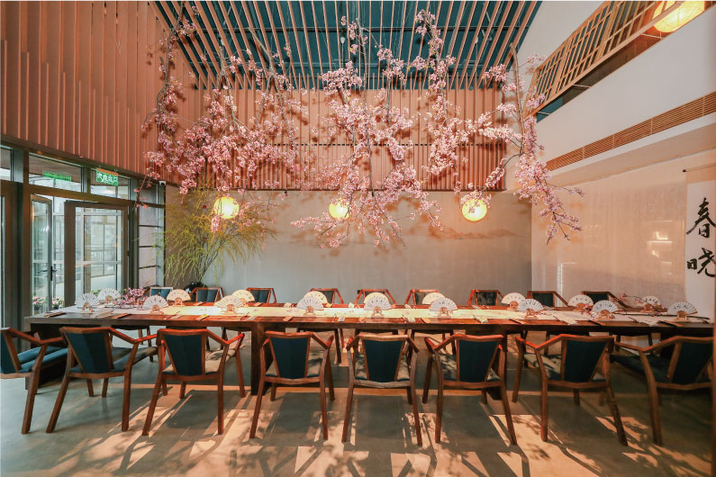 2020凤凰网美食盛典上海提名餐厅丨荷风细雨世纪大道店