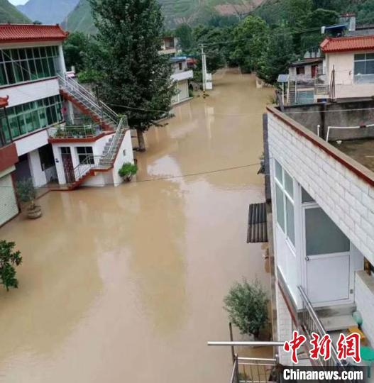 图为甘肃陇南市武都区受灾情况 (资料图) 甘肃省气象局供图